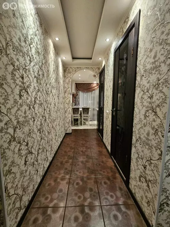 3-комнатная квартира: Новый Уренгой, район Северная Жилая Часть, ... - Фото 1