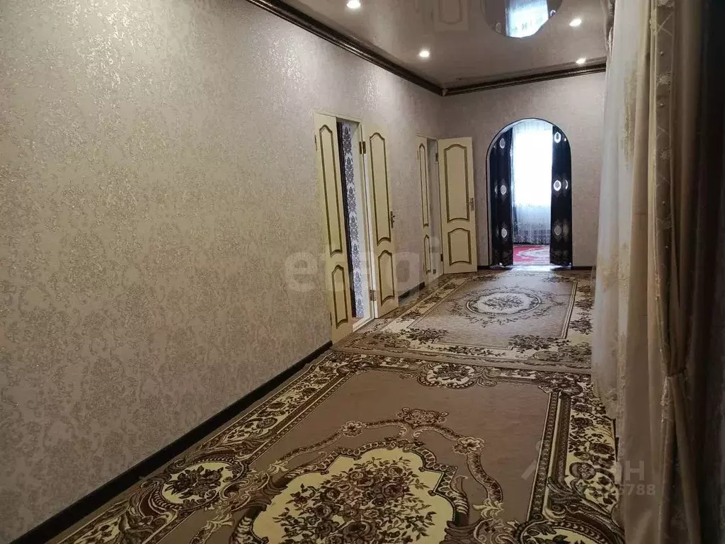 Дом в Ингушетия, Малгобек Кавказская ул. (350 м) - Фото 1