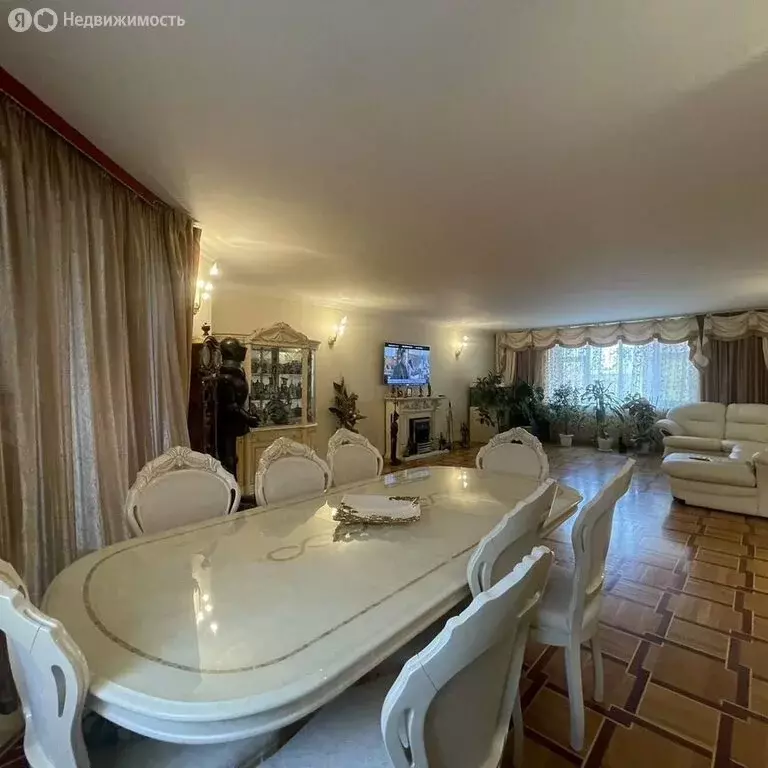 5-комнатная квартира: Тюмень, улица Свердлова, 35 (225 м) - Фото 0