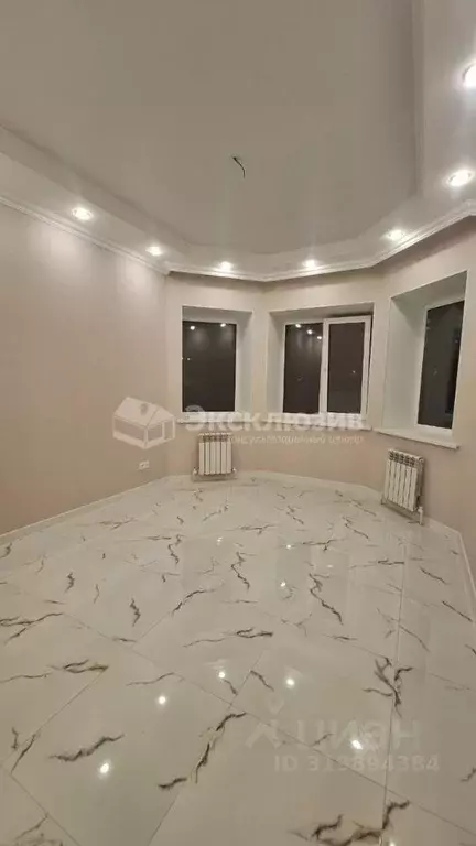 Дом в Тюменская область, Тюмень проезд Футбольный (163 м) - Фото 0