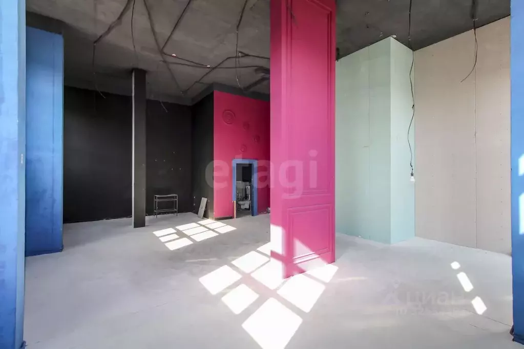 Помещение свободного назначения в Тюменская область, Тюмень ул. ... - Фото 1