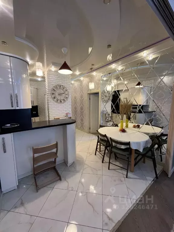 4-к кв. Москва пос. Коммунарка, ул. Липовый Парк, 11 (90.0 м) - Фото 1