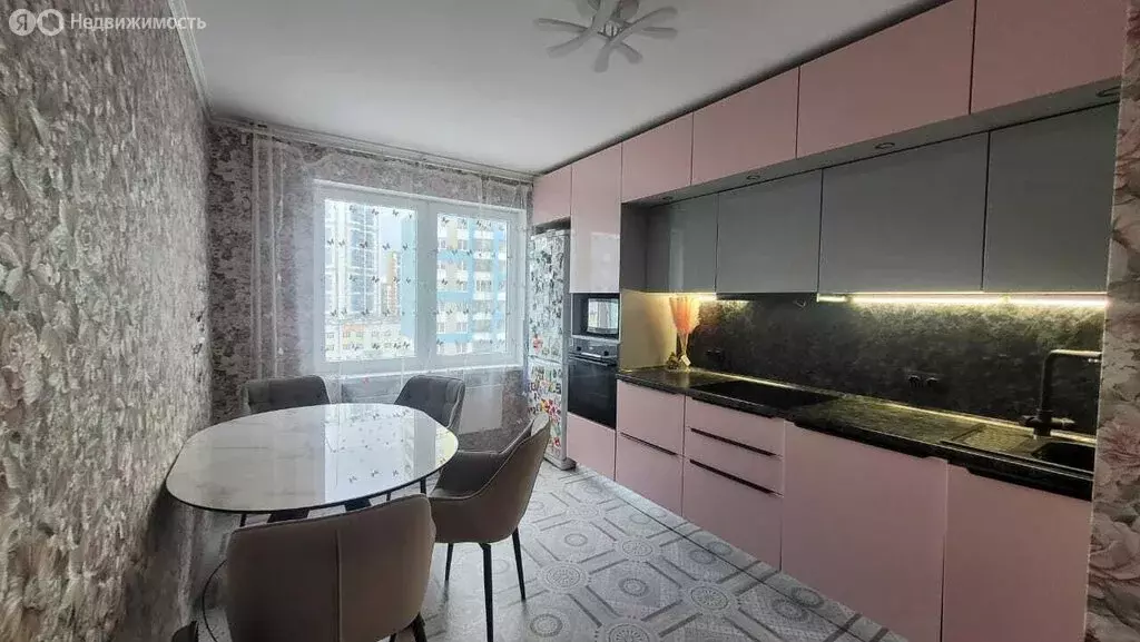 2-комнатная квартира: Екатеринбург, улица Павла Шаманова, 28 (57 м) - Фото 1