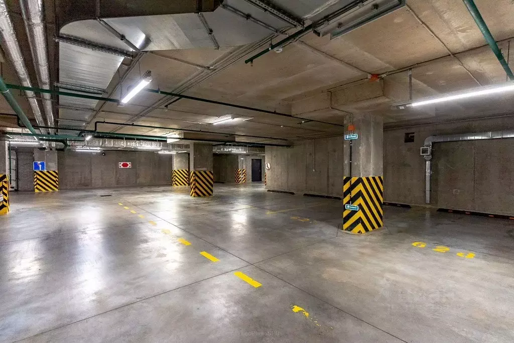 Гараж в Санкт-Петербург Светлановский просп., 8 (13 м) - Фото 1