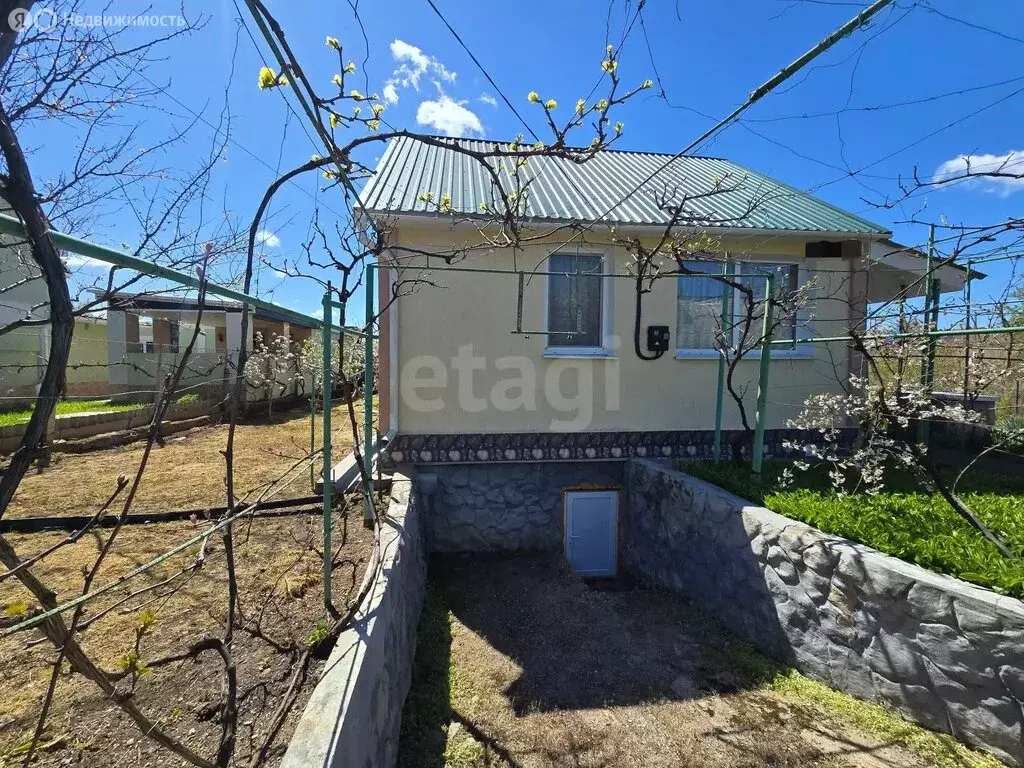 Дом в Сакский район, Ореховское сельское поселение, садоводческий ... - Фото 2