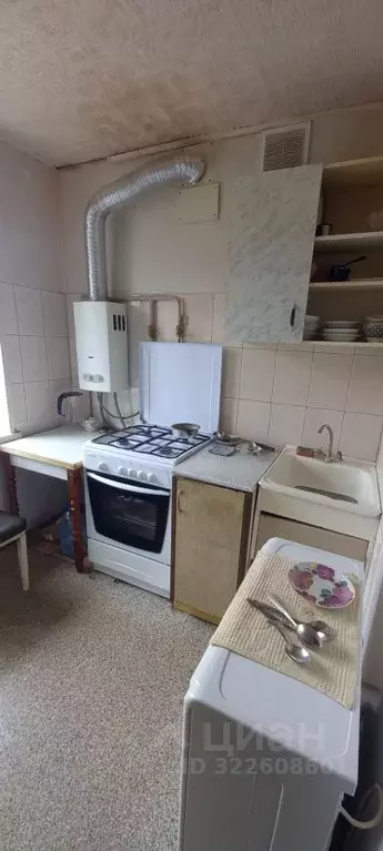 3-к кв. Калужская область, Малоярославецкий муниципальный округ, с. ... - Фото 1