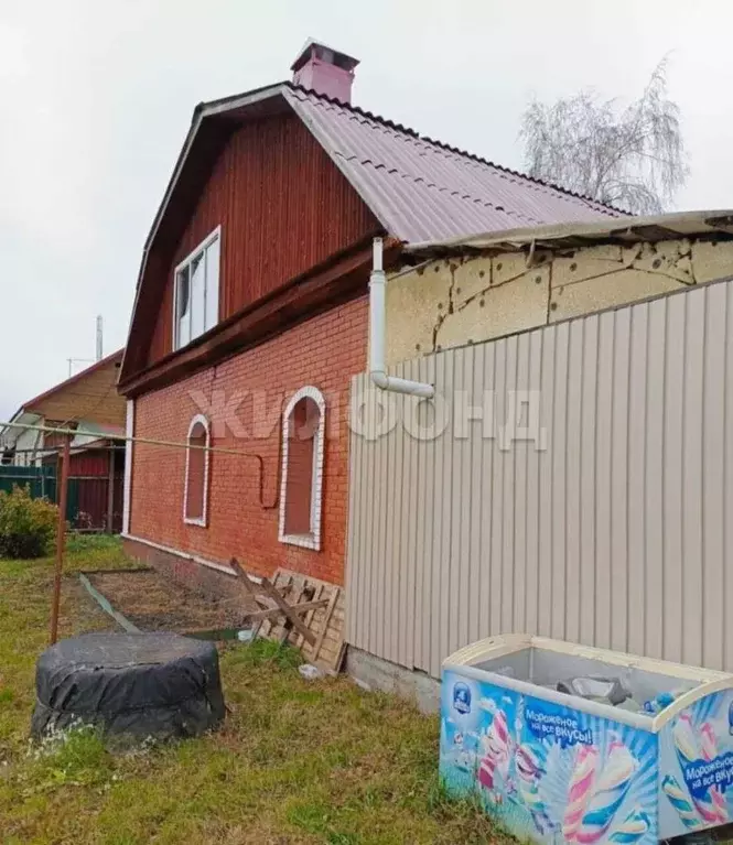 Дом в Новосибирская область, Новосибирск 15-й Бронный пер. (122 м) - Фото 0