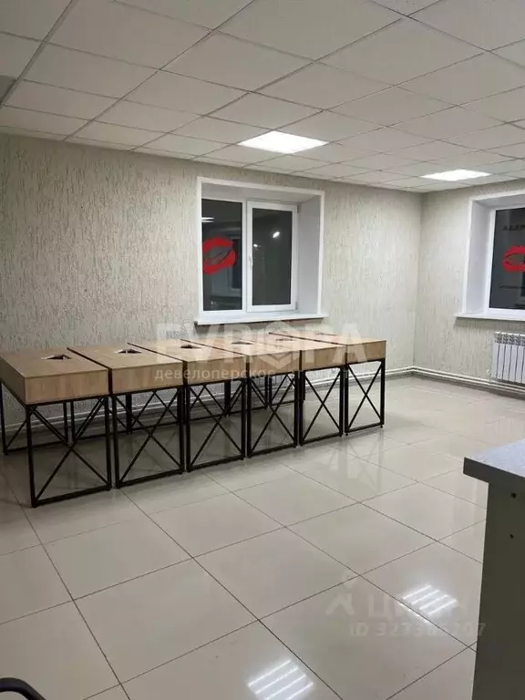 Помещение свободного назначения в Ульяновская область, Ульяновск ул. ... - Фото 1