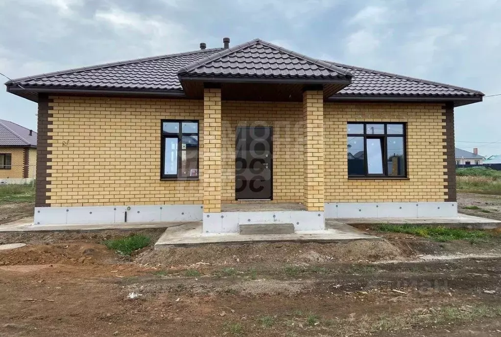 Дом в Оренбургская область, Соль-Илецк ул. Рычковская (65 м) - Фото 0