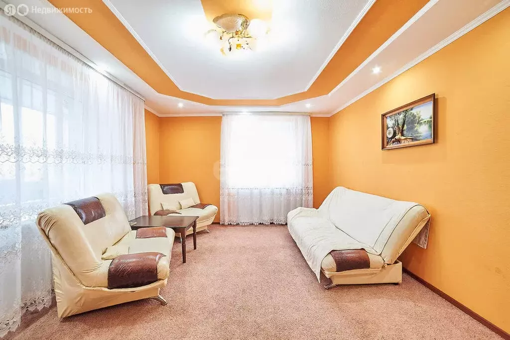3-комнатная квартира: Стерлитамак, проспект Октября, 71 (64 м) - Фото 1