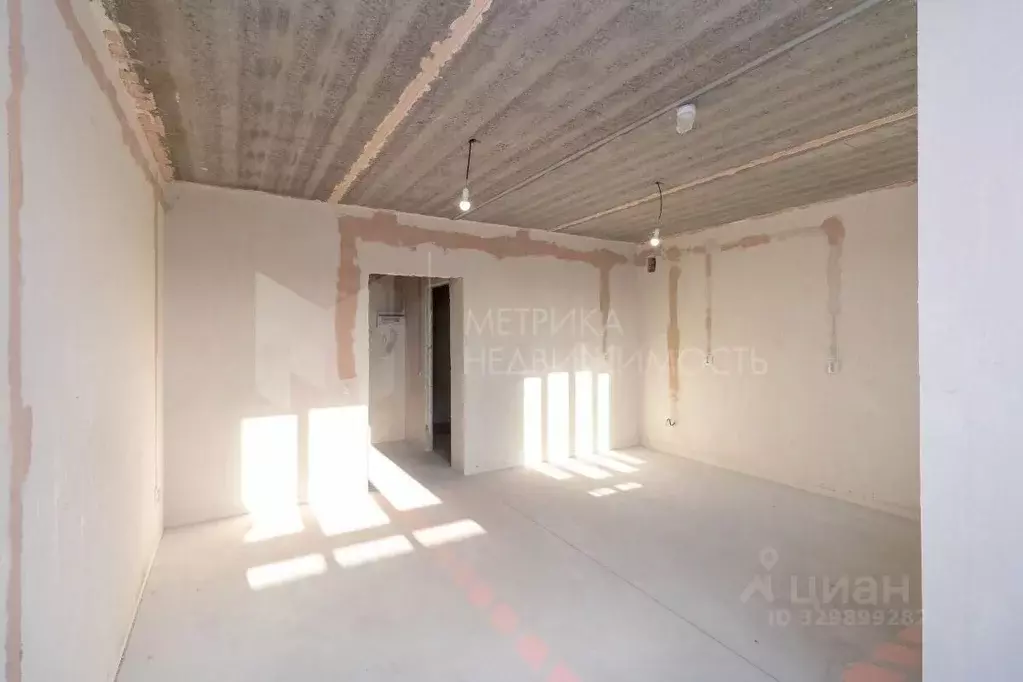Студия Тюменская область, Тюмень ул. Василия Севергина, 2к3 (34.5 м) - Фото 1