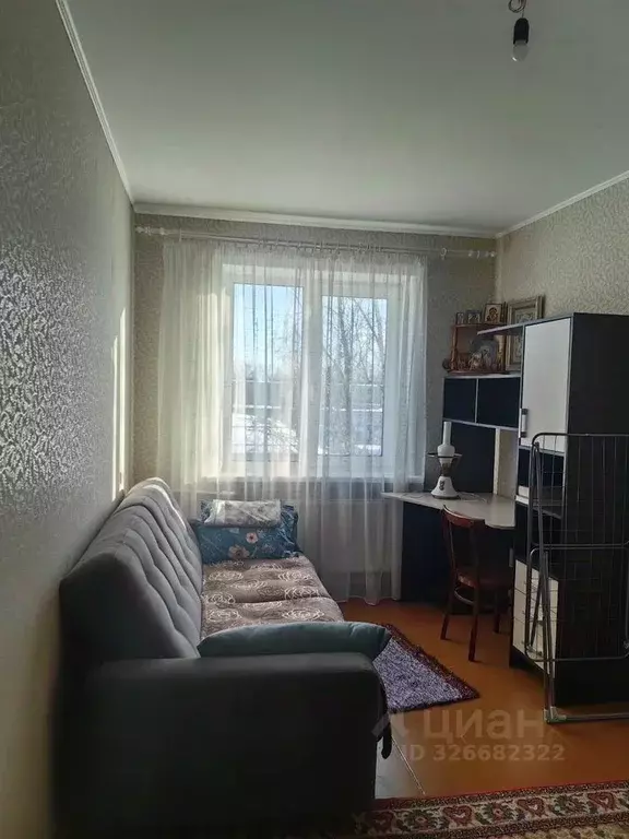 3-к кв. Ленинградская область, Кингисепп ул. Воровского, 32 (52.0 м) - Фото 1