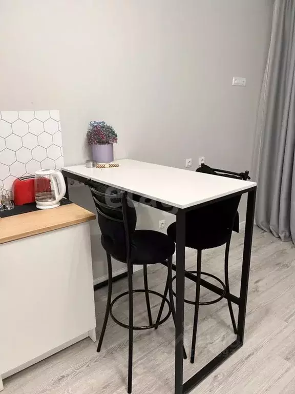 1-к кв. Тюменская область, Тюмень ул. Мельникайте, 38 (49.0 м) - Фото 1