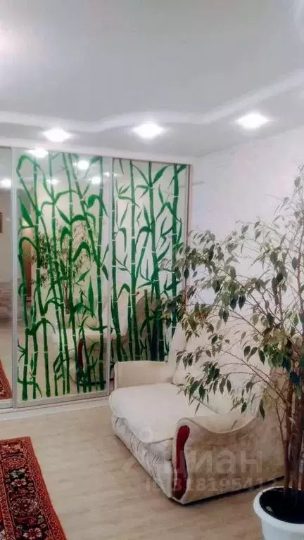 1-к кв. Крым, Евпатория ул. Имени 60-летия Октября, 26 (40.0 м) - Фото 0