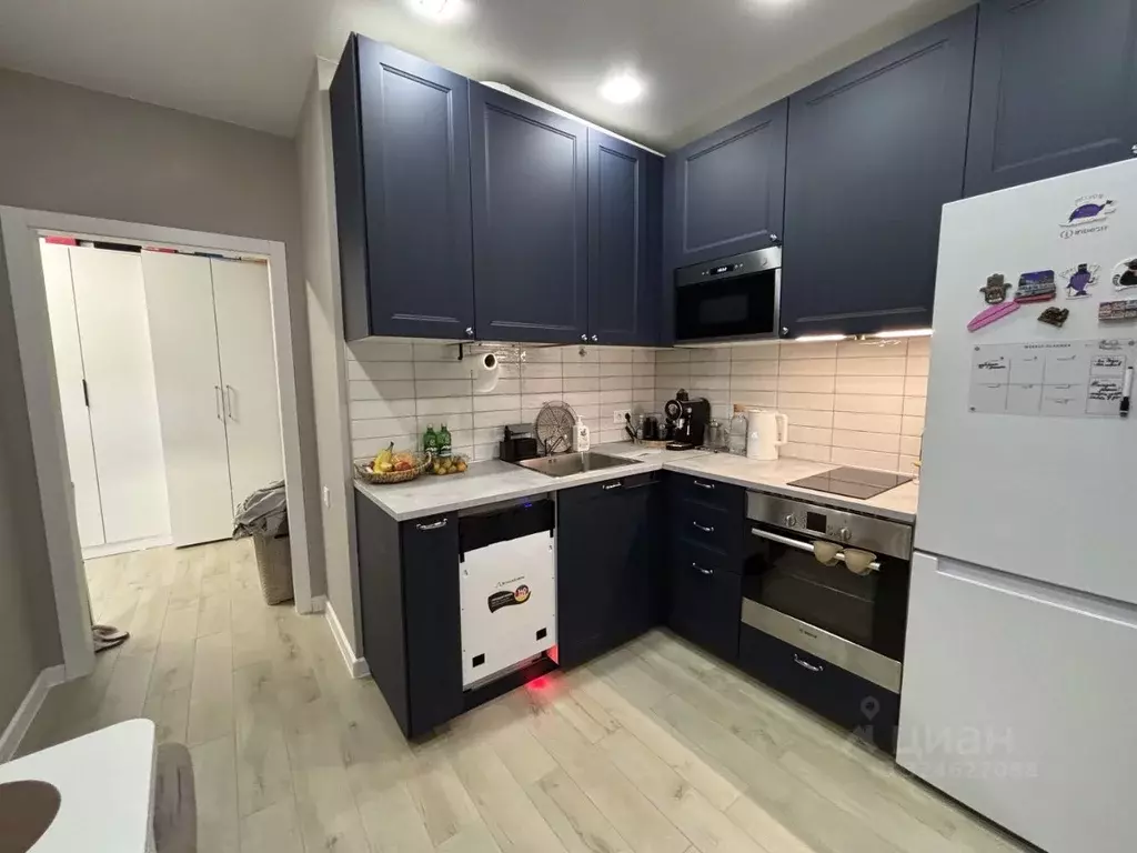 1-к кв. Татарстан, Казань ул. Братьев Касимовых, 35 (29.8 м) - Фото 2