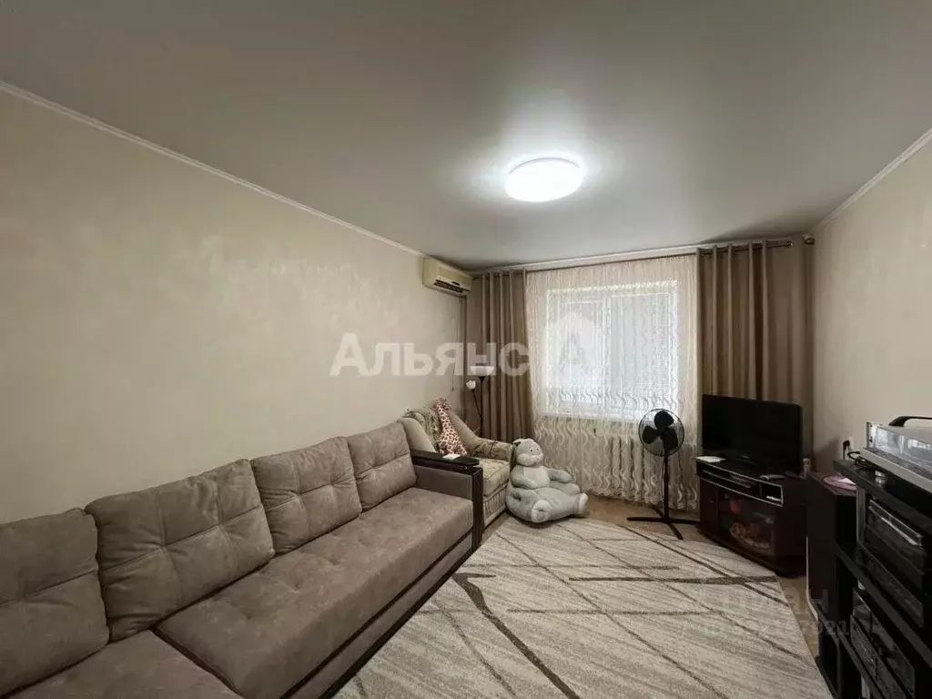 3-к кв. Ростовская область, Волгодонск ул. Черникова, 28 (67.0 м) - Фото 1