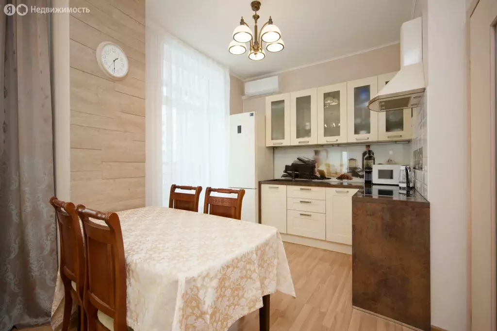 2-комнатная квартира: Екатеринбург, Машинная улица, 1Бк1 (76.3 м) - Фото 1