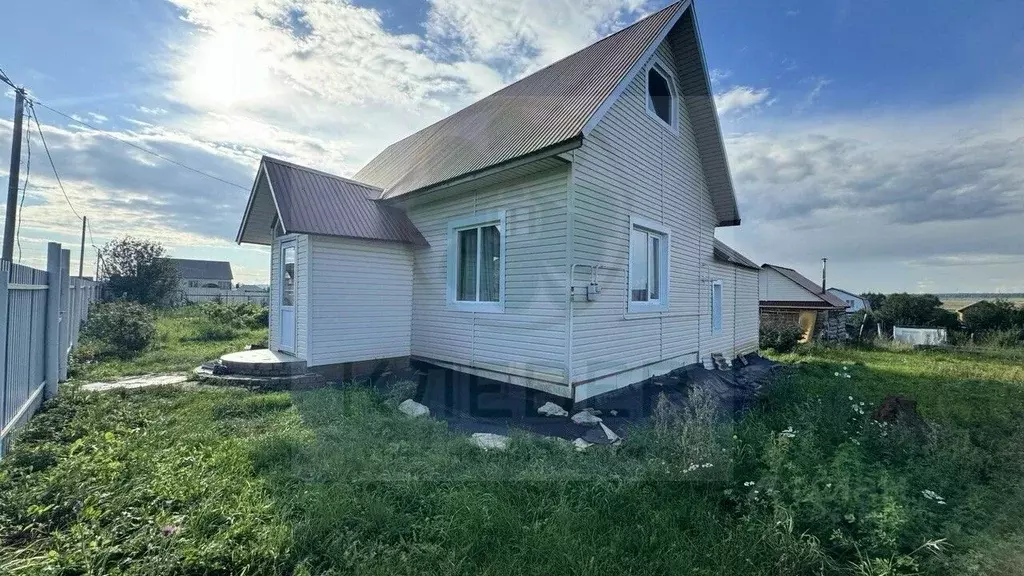 Дом в Башкортостан, Кушнаренковский сельсовет, с. Кушнаренково ул. ... - Фото 0