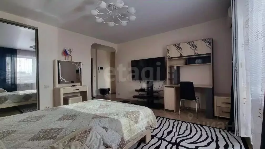 1-к кв. Курганская область, Курган Заозерный жилрайон, 7-й мкр, 7 ... - Фото 1