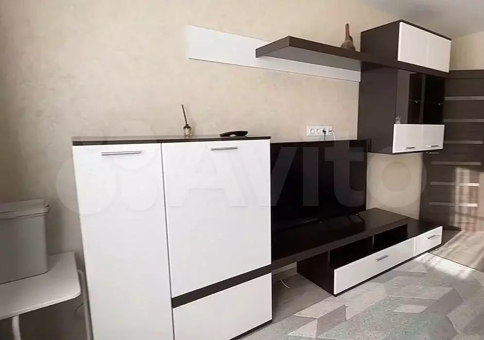 1-к. квартира, 40 м, 6/9 эт. - Фото 1