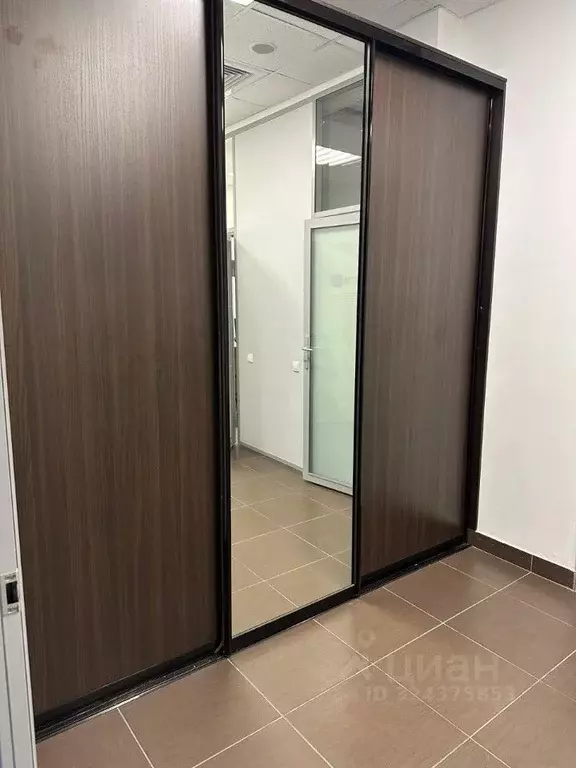 Офис в Свердловская область, Екатеринбург ул. Ткачей, 23 (52 м) - Фото 2
