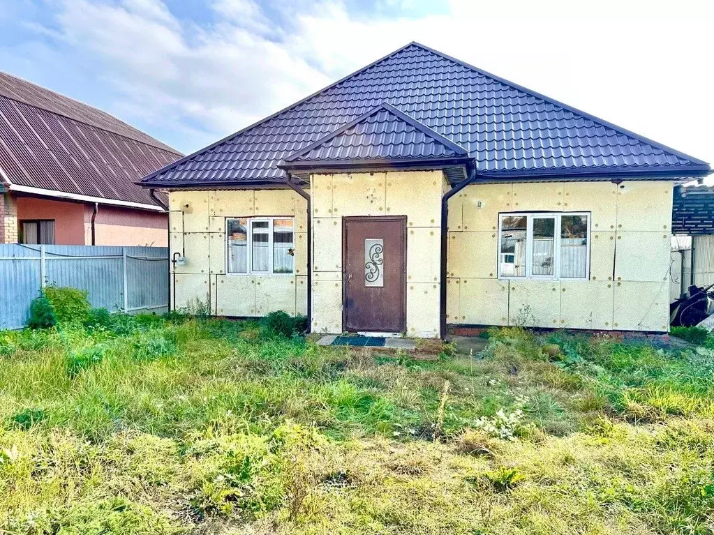 Дом в Курская область, Курский район, Моковский сельсовет, д. Майская ... - Фото 1