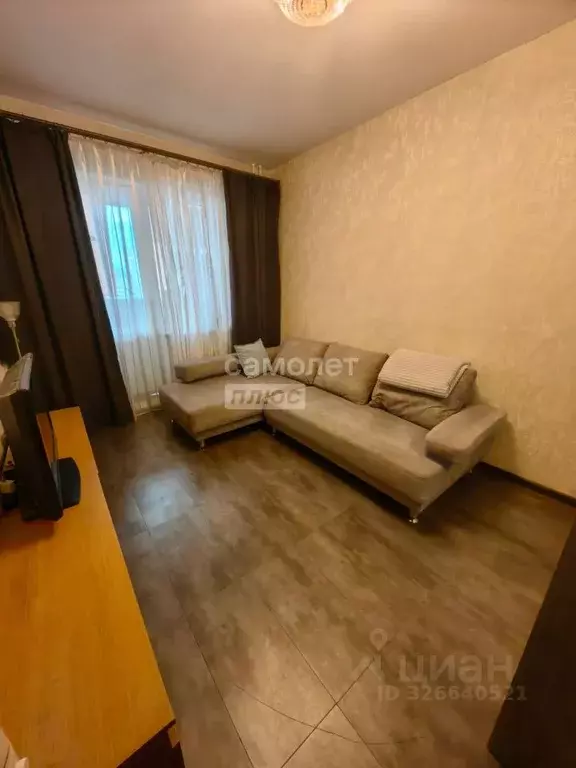 3-к кв. Омская область, Омск ул. 21-я Амурская, 43 (67.2 м) - Фото 1