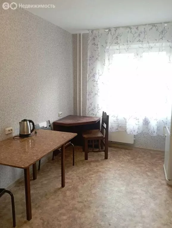 3-комнатная квартира: Красноярск, Абытаевская улица, 4А (57.1 м) - Фото 1