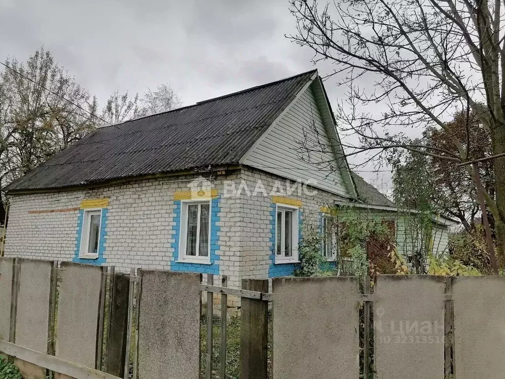 Дом в Брянская область, Дубровка рп ул. 324-й Дивизии, 54 (77 м) - Фото 1
