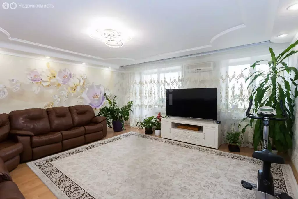 4-комнатная квартира: Абакан, улица Торосова, 17 (106.7 м) - Фото 1