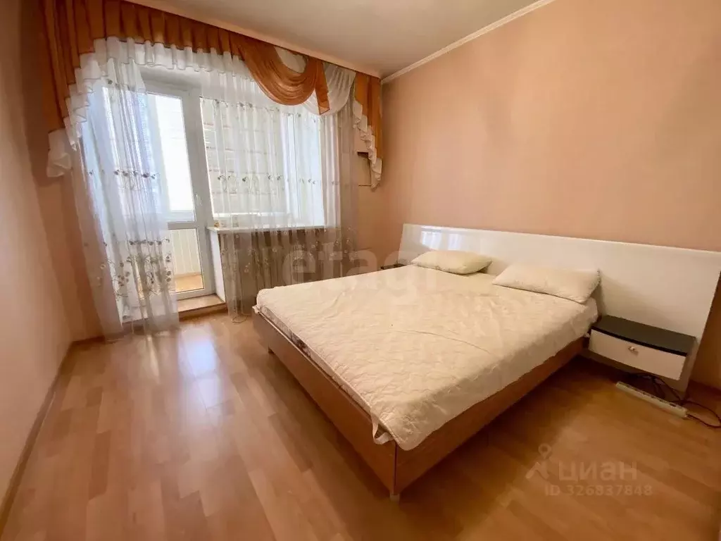 3-к кв. Тюменская область, Тюмень ул. Мельникайте, 71 (80.0 м) - Фото 1