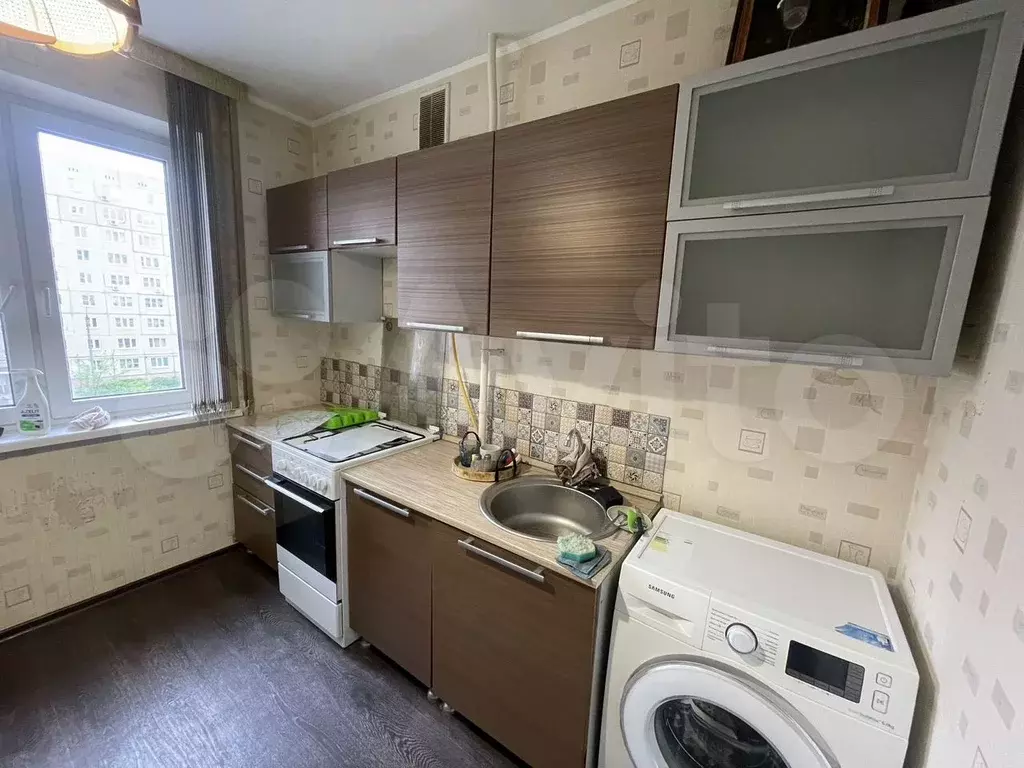 1-к. квартира, 35 м, 4/9 эт. - Фото 0