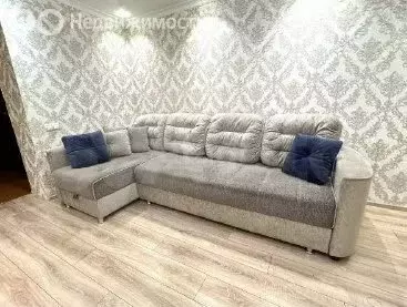 3-комнатная квартира: Омск, микрорайон Городок Нефтяников, улица ... - Фото 1