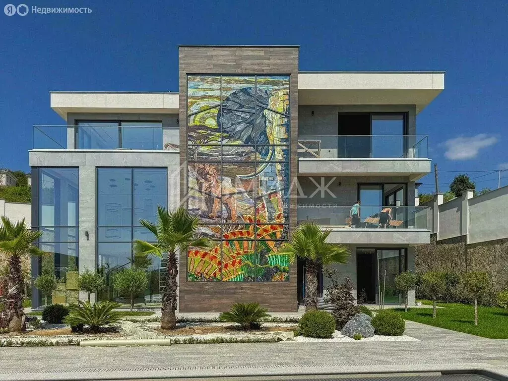 Дом в Сириус, улица Метревели (350 м) - Фото 1