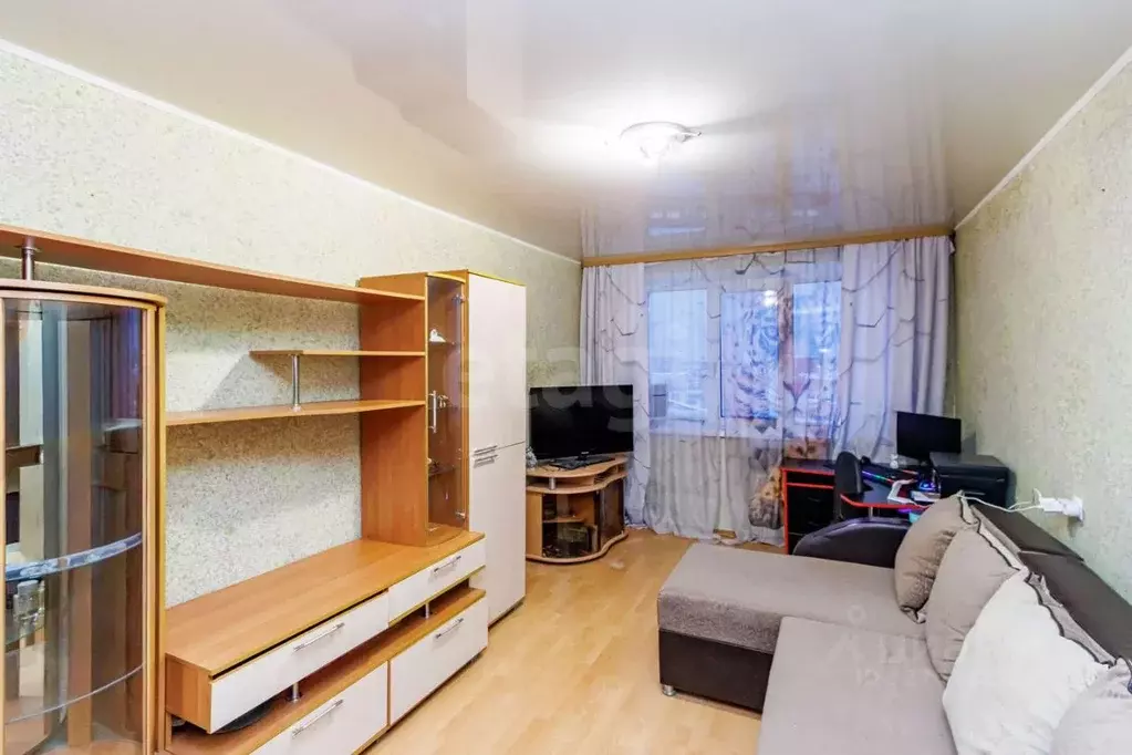 3-к кв. Тюменская область, Тюмень Ставропольская ул., 2 (67.7 м) - Фото 1