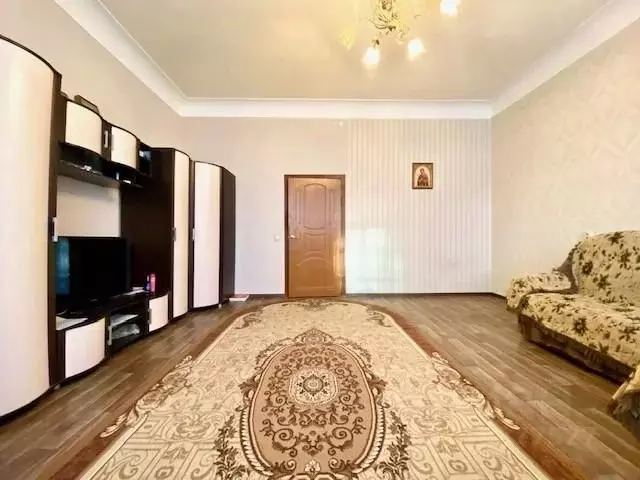 3-к кв. Липецкая область, Липецк Краснозаводская ул., 1 (86.0 м) - Фото 1