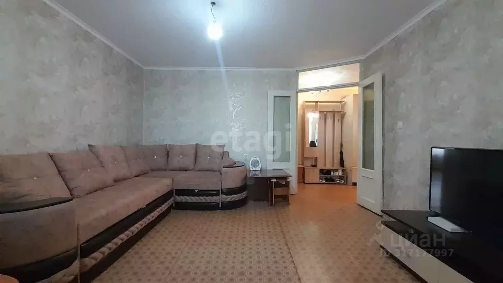 2-к кв. Амурская область, Белогорск Зейский пер., 8 (49.8 м) - Фото 0