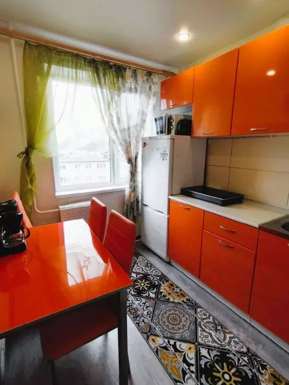 2-к кв. Мурманская область, Кировск ул. 50 лет Октября, 9 (43.8 м) - Фото 1