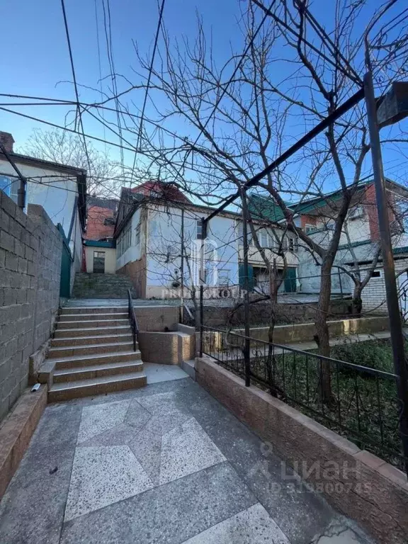 Участок в Дагестан, Махачкала ул. Ахмедхана Абу-Бакара, 24 (4.5 сот.) - Фото 0