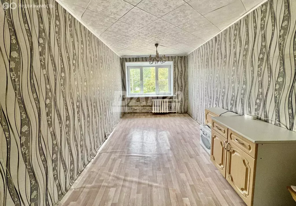 1к в 19-комнатной квартире (15 м) - Фото 0