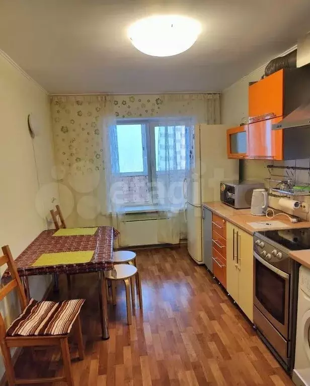 2-к. квартира, 60м, 5/9эт. - Фото 0