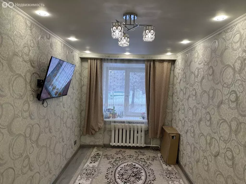 2-комнатная квартира: Кольчугино, улица 50 лет Октября, 30 (45 м) - Фото 1