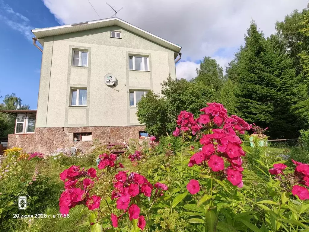 Дом в Ленинградская область, Всеволожск Приютинская ул., 18Б (260 м) - Фото 1