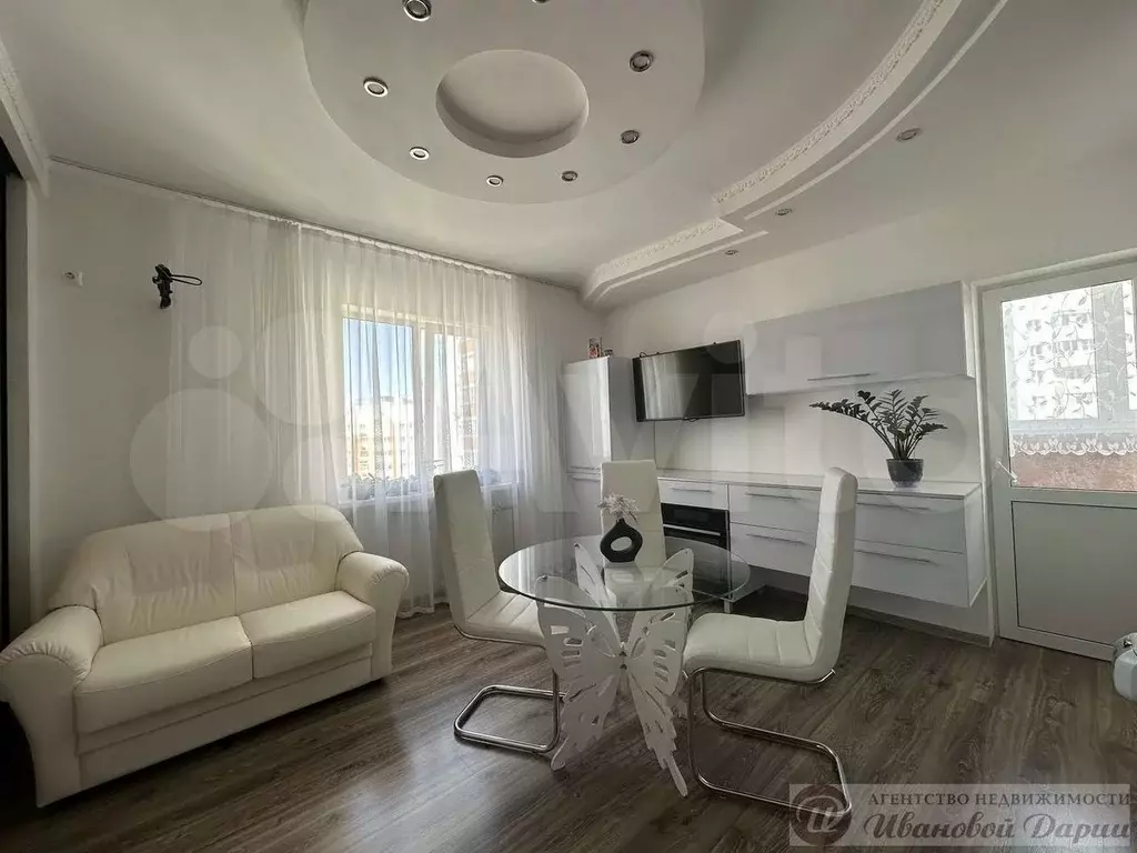 2-к. квартира, 45 м, 15/19 эт. - Фото 1
