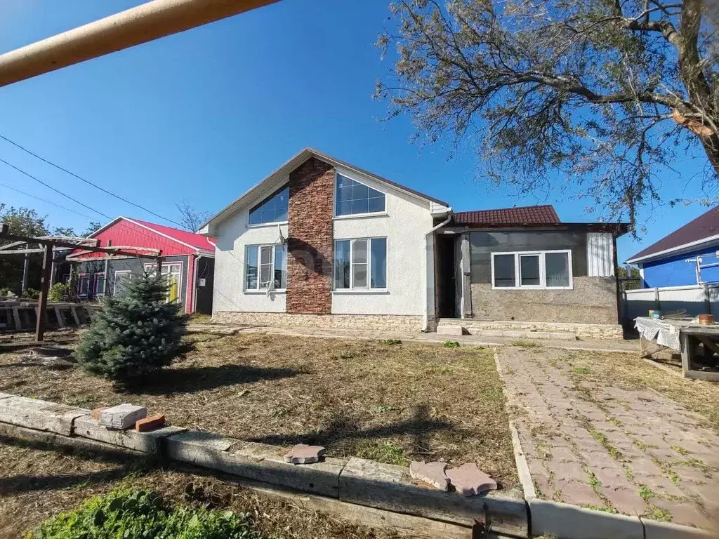 Дом в Краснодарский край, Темрюкский район, Ахтанизовская ст-ца ул. ... - Фото 2