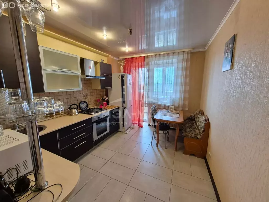 2-комнатная квартира: Брянск, Фокинский район, улица Кутузова, 44 (62 ... - Фото 0