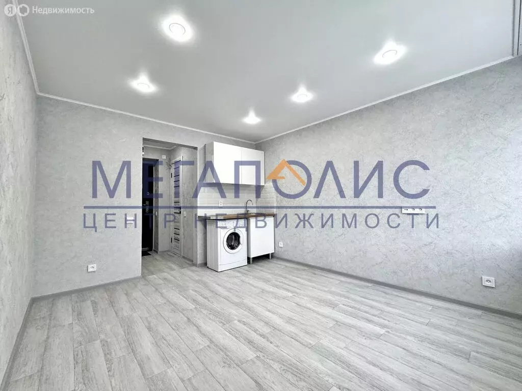 1-комнатная квартира: Балаково, улица Комарова, 146 (18 м) - Фото 2