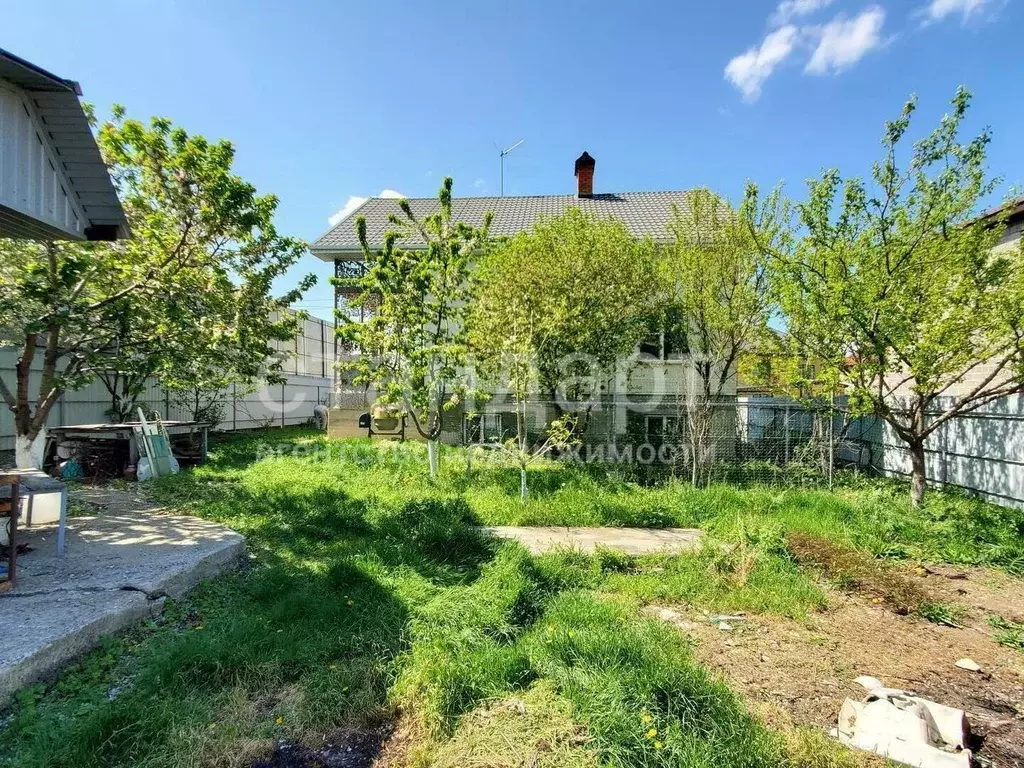 Дом в Ставропольский край, Ессентуки ул. Губина (210 м) - Фото 1