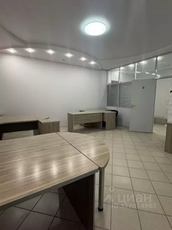 Офис в Свердловская область, Екатеринбург пл. Обороны, 1 (84 м) - Фото 1