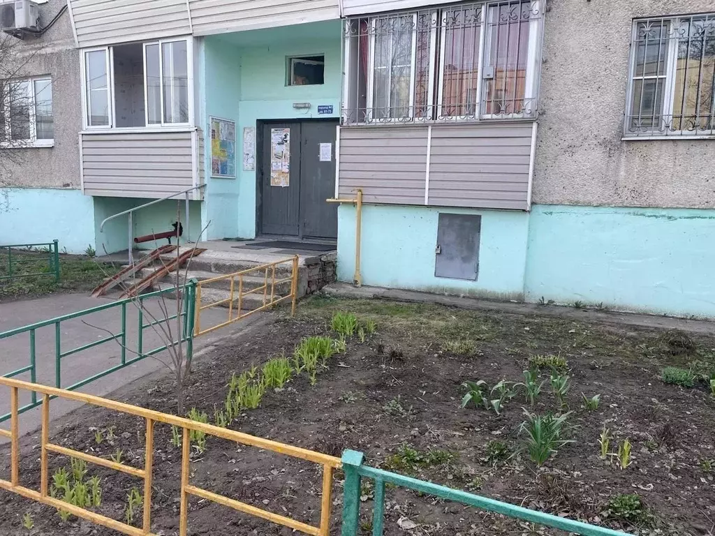 2-к кв. Московская область, Люберцы городской округ, Октябрьский пгт ... - Фото 0